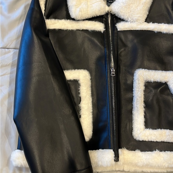 French Connection Black and Cream Teddy Jacket - Picture 3 of 7